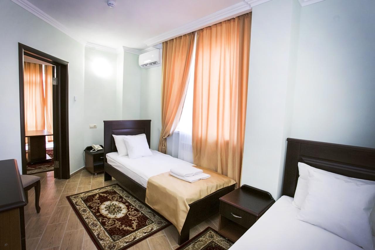 Hotel Acra Sukhumi Ngoại thất bức ảnh