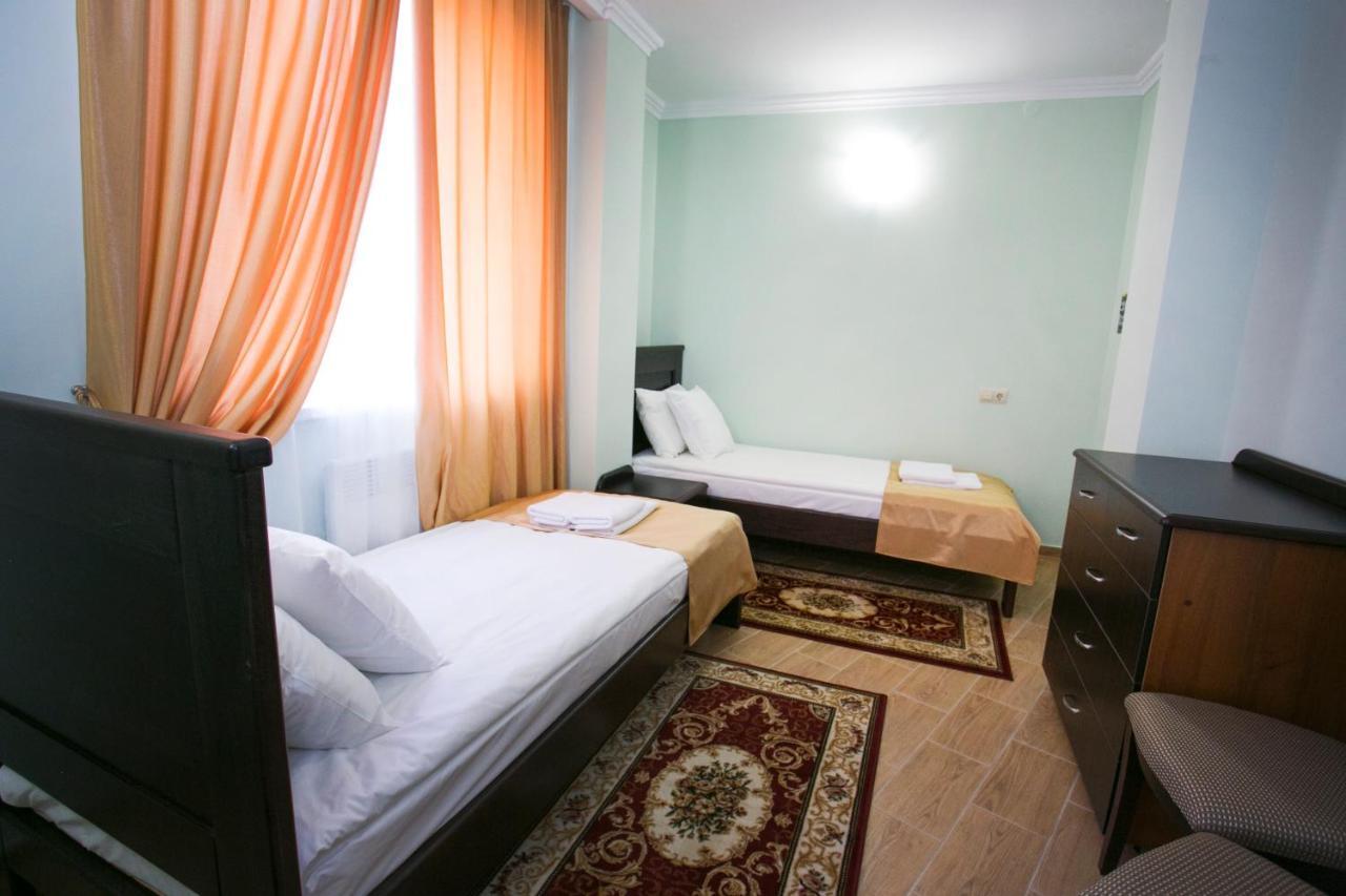 Hotel Acra Sukhumi Ngoại thất bức ảnh