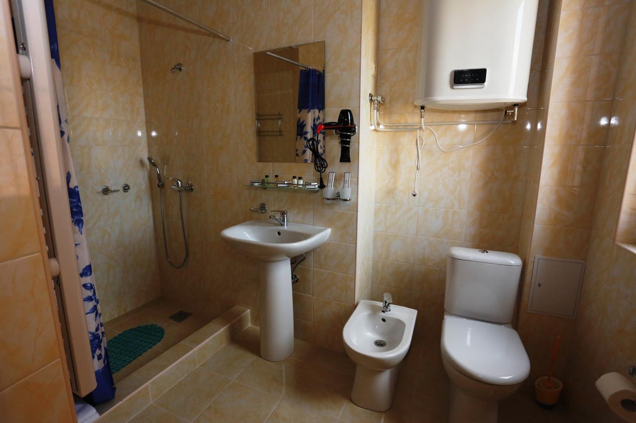 Hotel Acra Sukhumi Ngoại thất bức ảnh