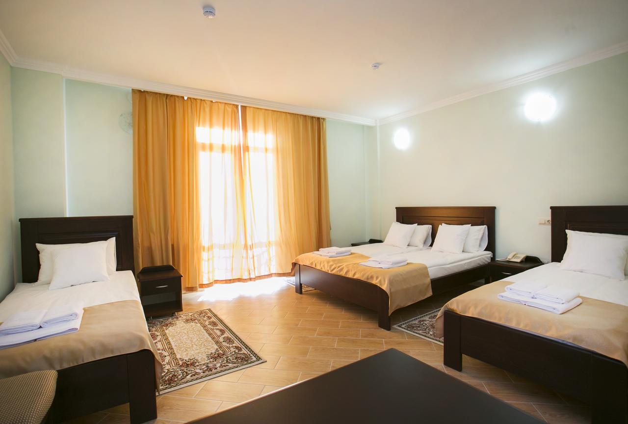 Hotel Acra Sukhumi Ngoại thất bức ảnh