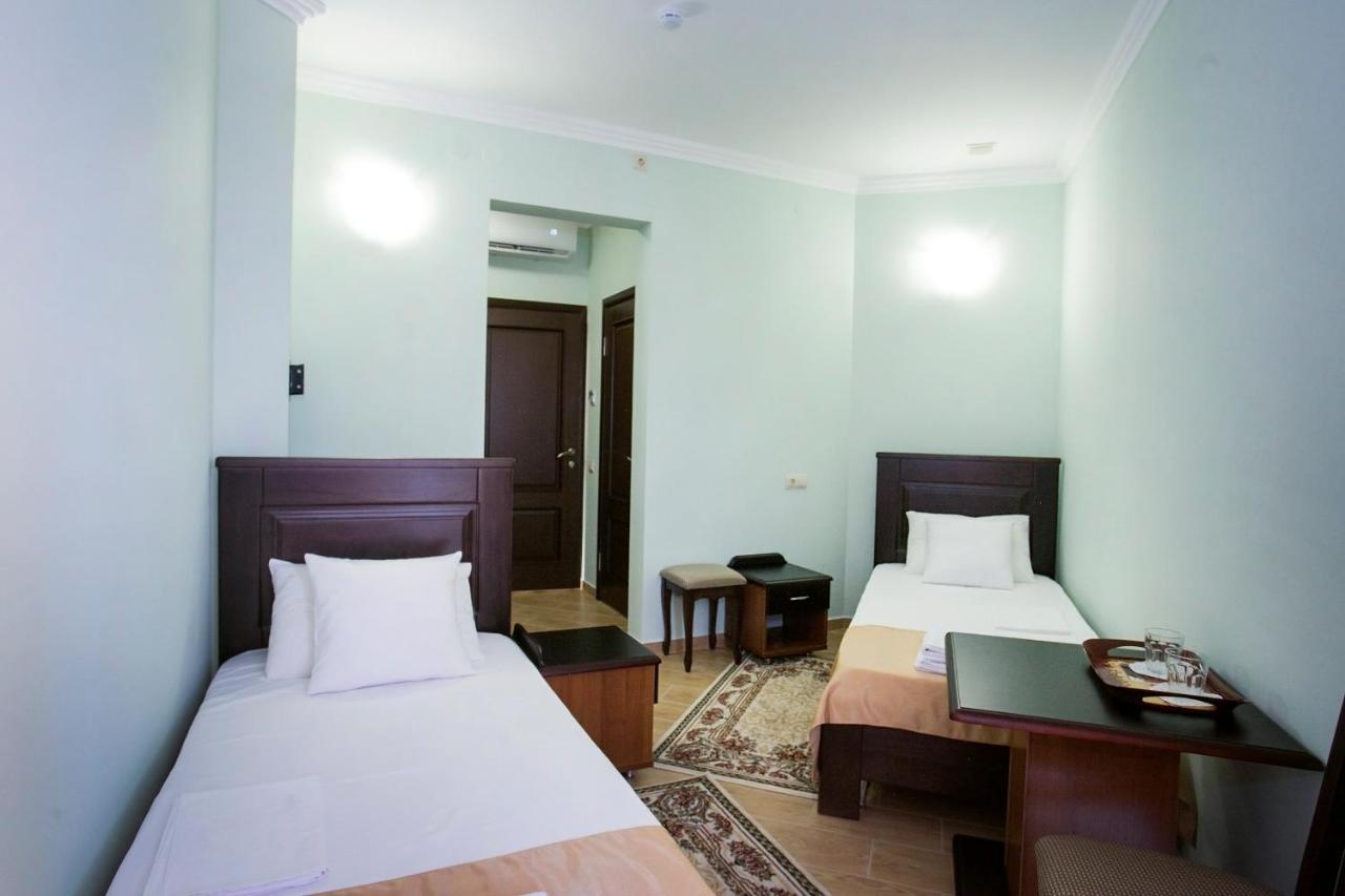 Hotel Acra Sukhumi Ngoại thất bức ảnh