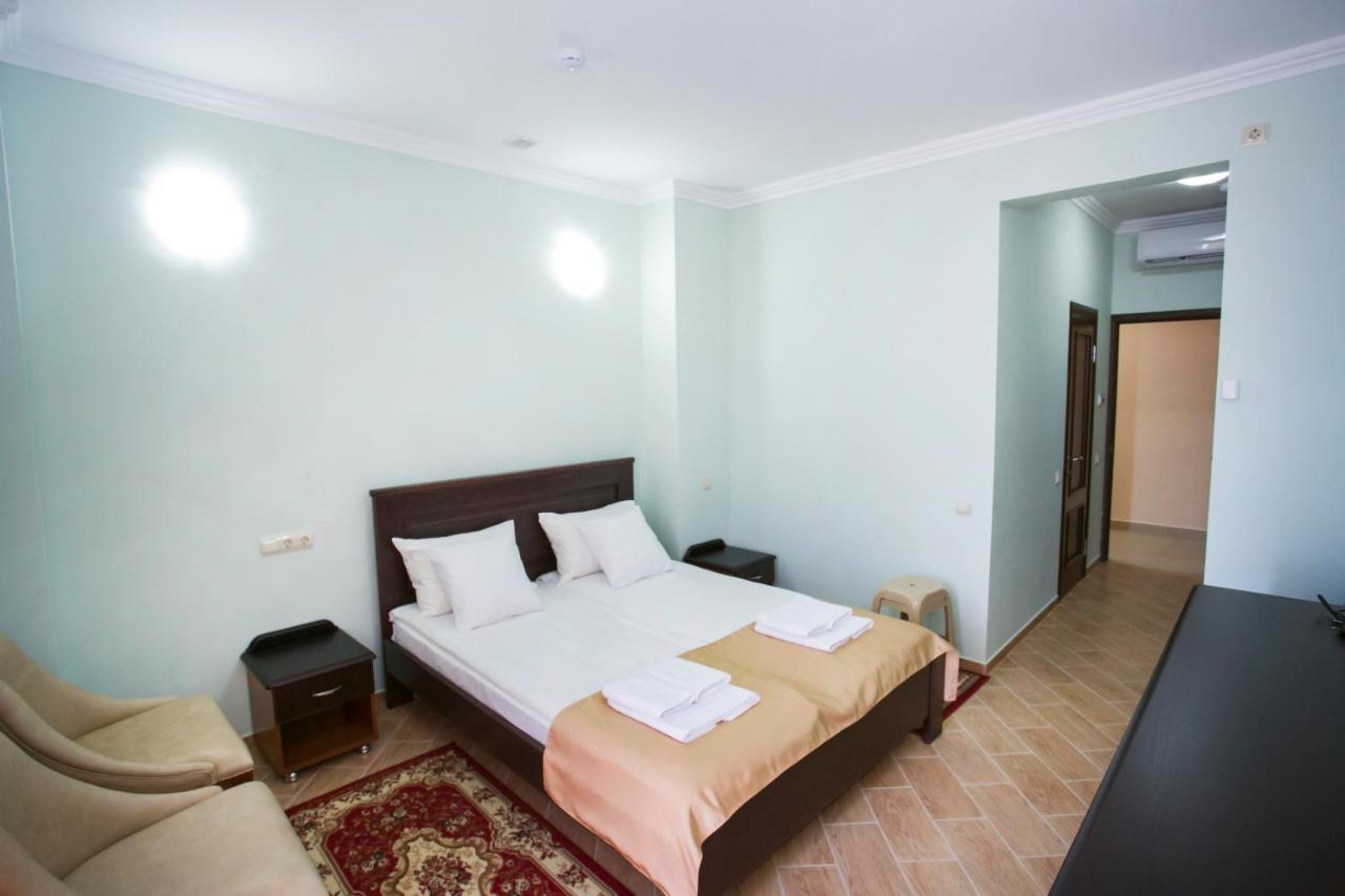 Hotel Acra Sukhumi Ngoại thất bức ảnh
