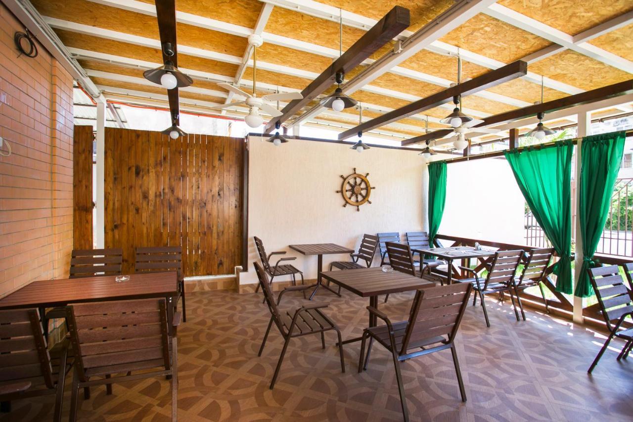 Hotel Acra Sukhumi Ngoại thất bức ảnh